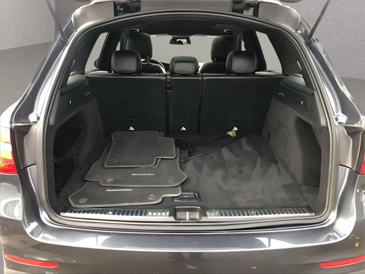 2016 Mercedes-Benz GLC-Class GLC 300 / NAV / MOONROOF / LTHR / H.SEATS / B.CAM