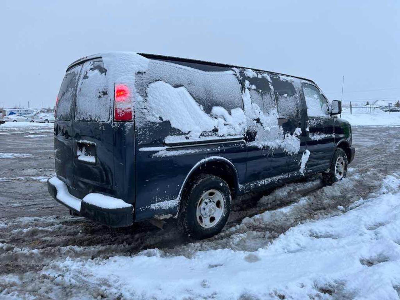 2008 Chevrolet Express G2500 Photo