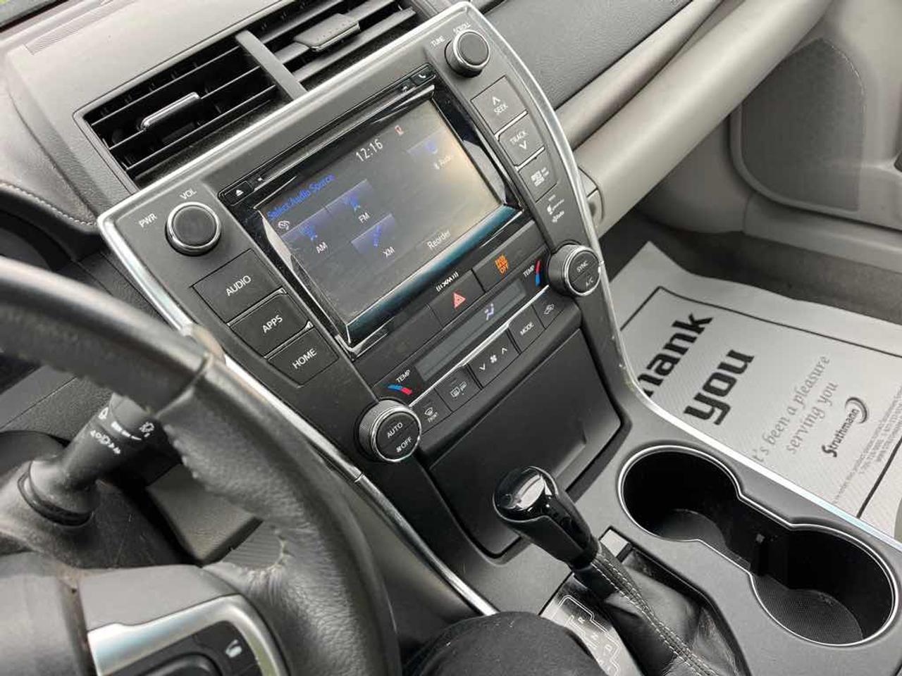 2017 Toyota Camry XLE Photo
