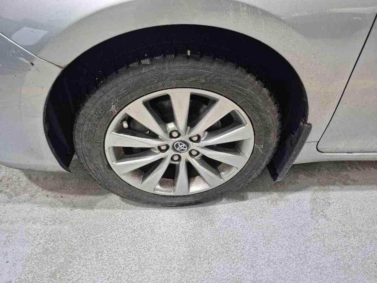 2017 Toyota Camry XLE Photo