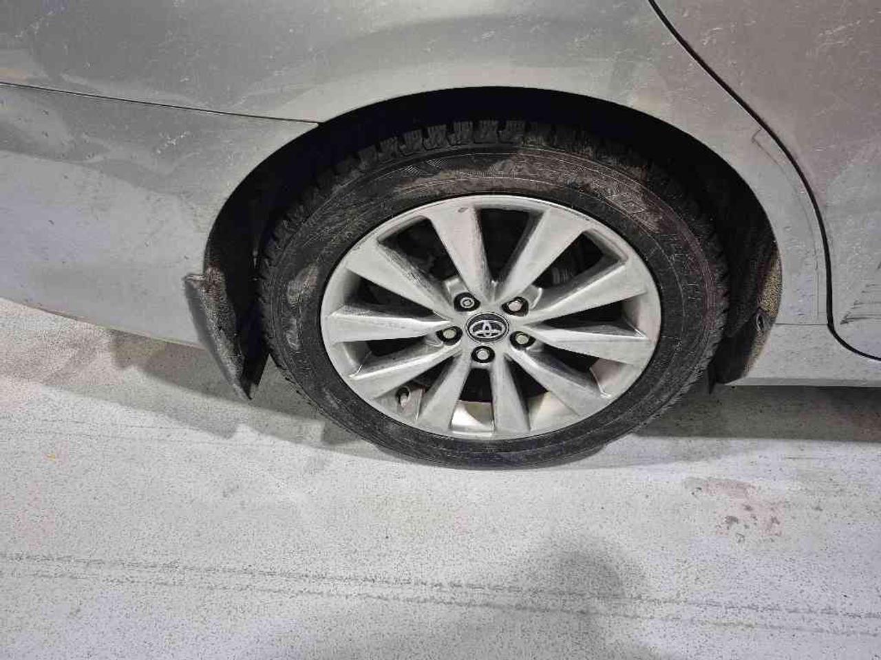 2017 Toyota Camry XLE Photo