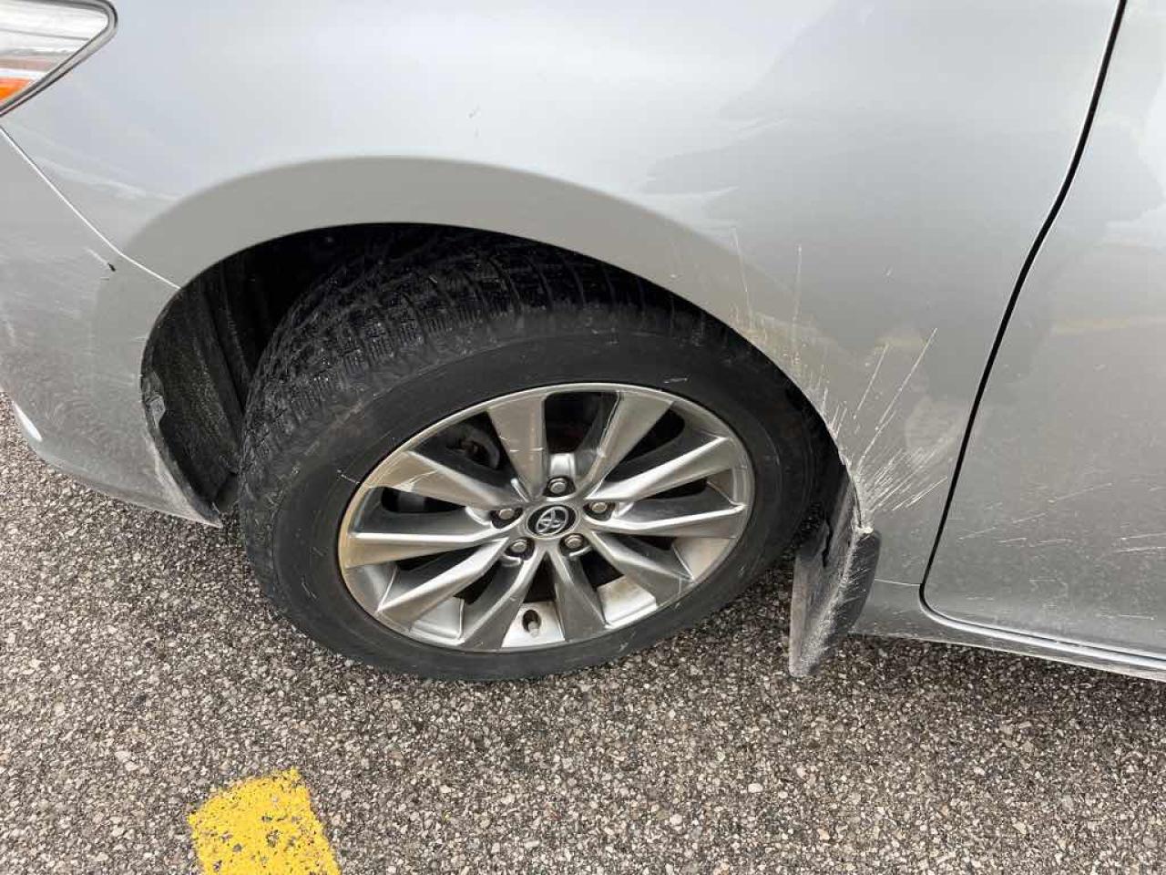 2017 Toyota Camry XLE Photo