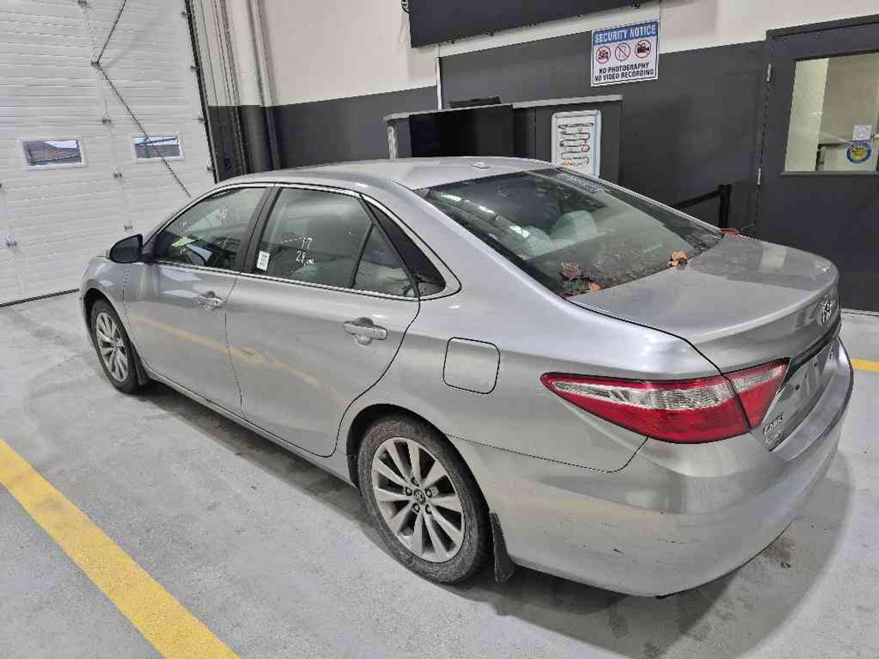 2017 Toyota Camry XLE Photo