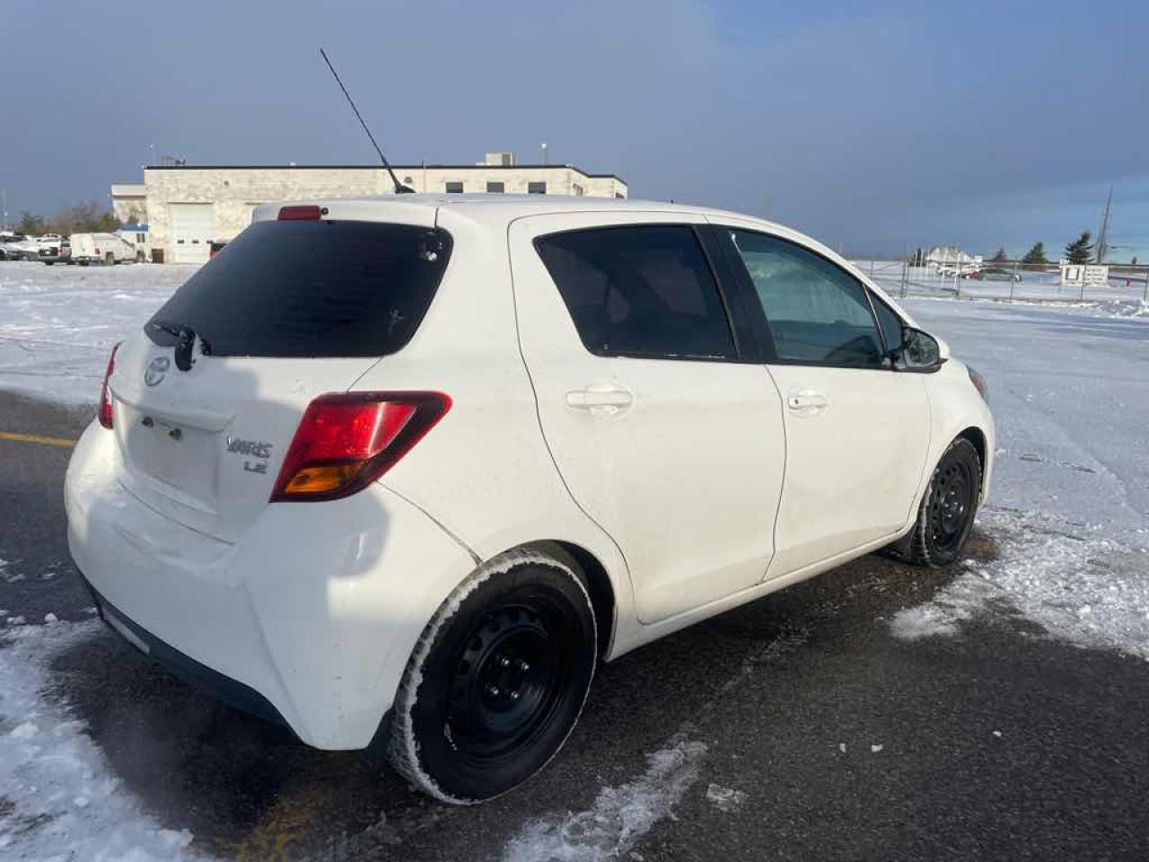 2015 Toyota Yaris  Photo