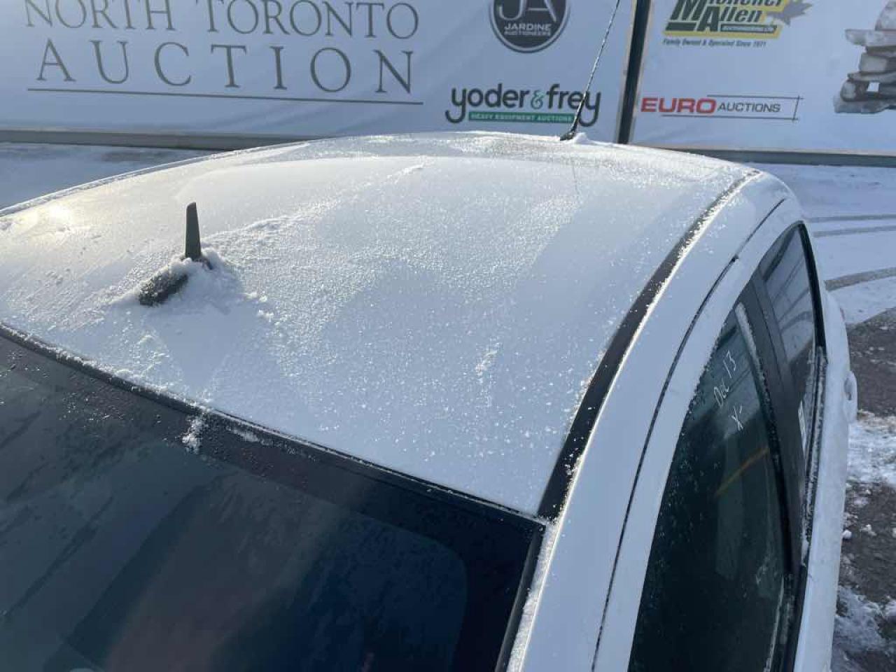 2015 Toyota Yaris  Photo