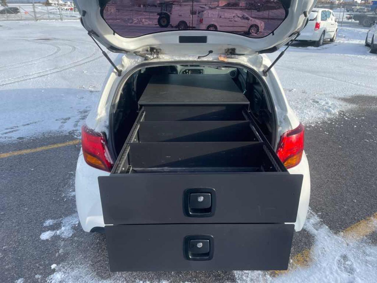 2015 Toyota Yaris  Photo