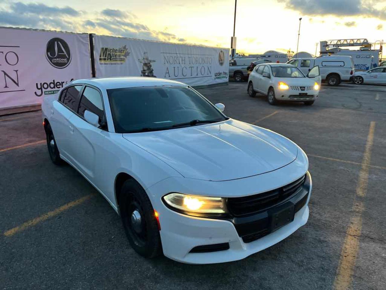 2016 Dodge Charger Police - Photo #3