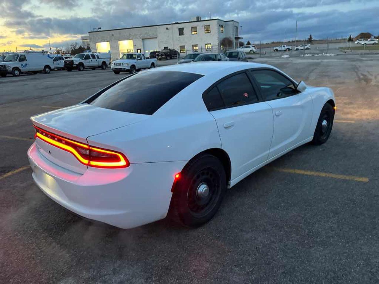 2016 Dodge Charger Police - Photo #4