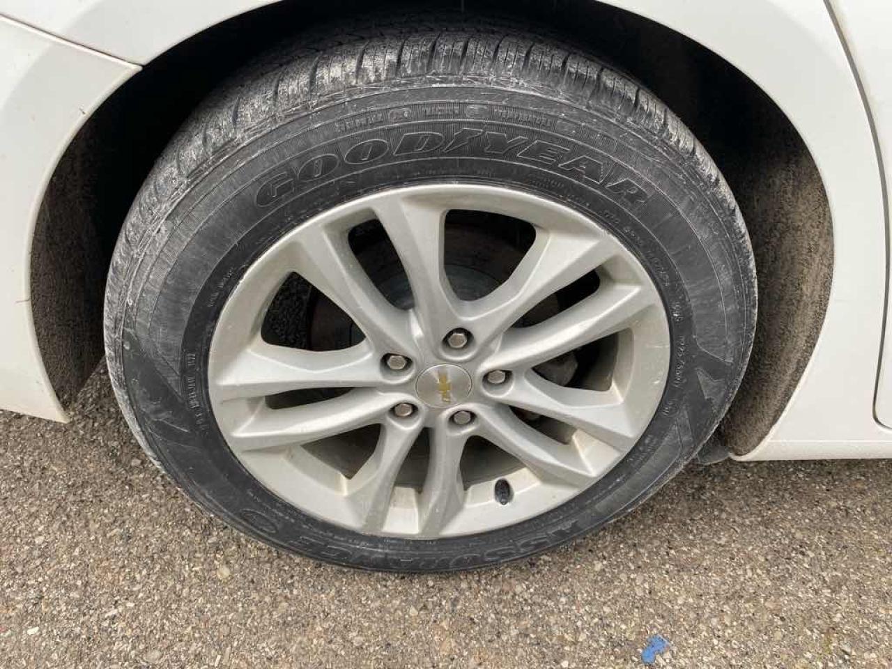 2017 Chevrolet Malibu HYBRID - Photo #21