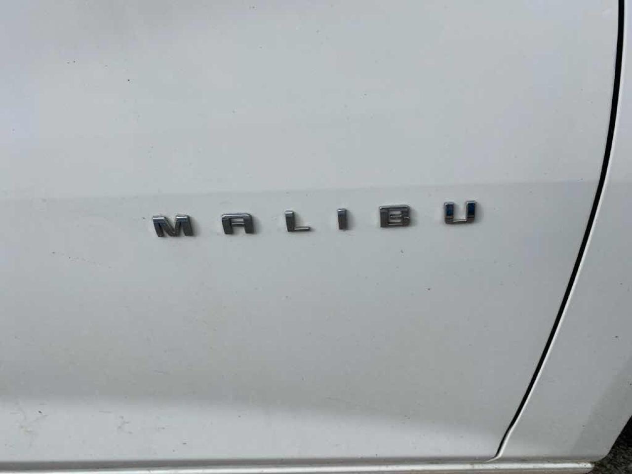 2017 Chevrolet Malibu HYBRID - Photo #25