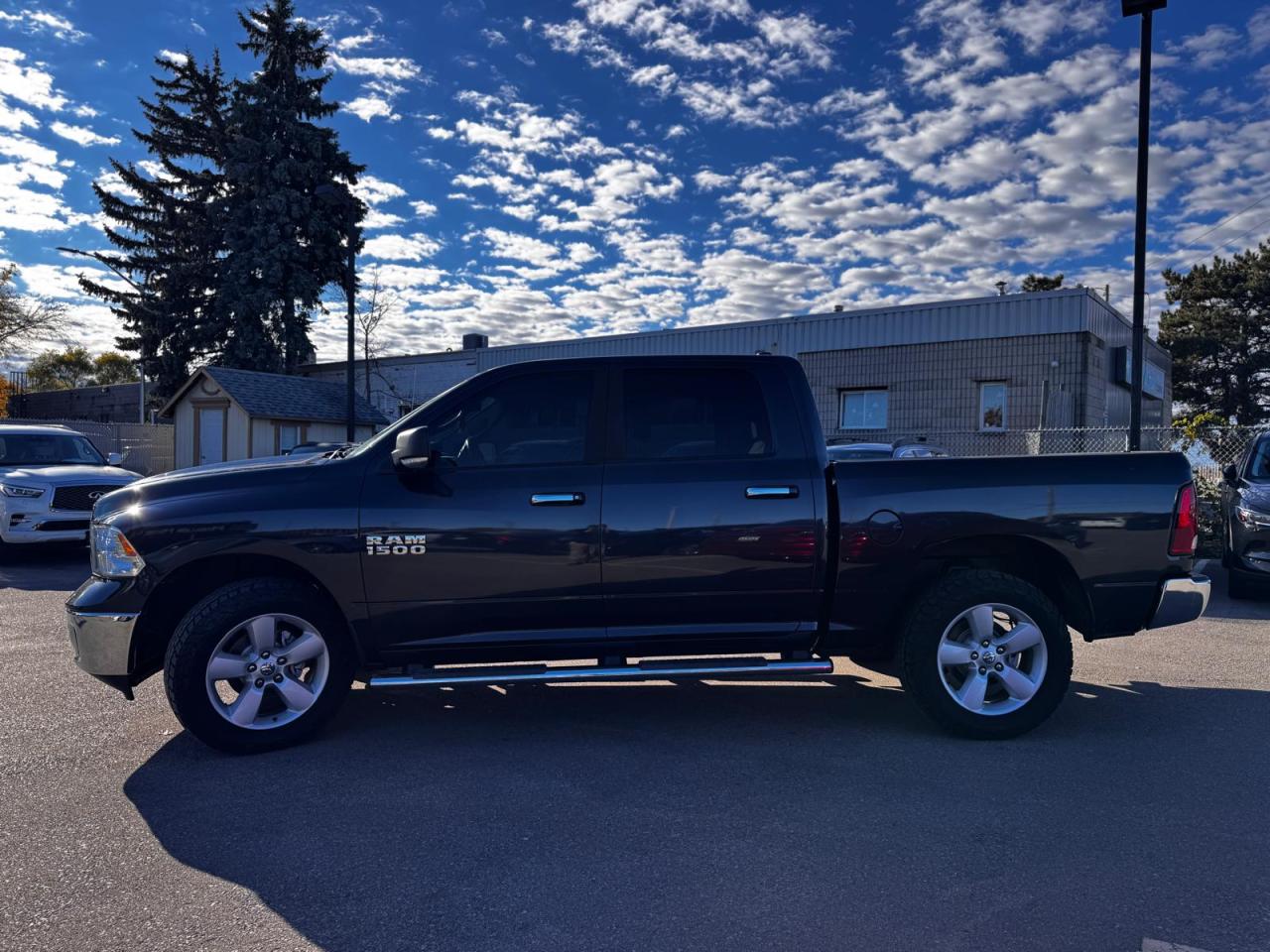 2014 RAM 1500 4WD Crew Cab SLT,CAM, B-TOOTH CERTIFEID NEW BRAKES - Photo #8