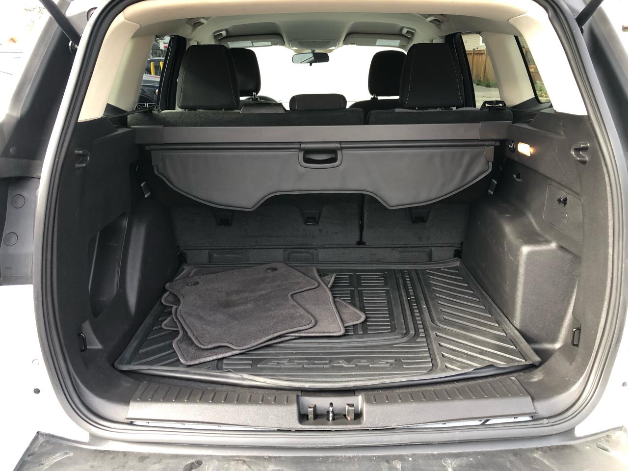 2018 Ford Escape SE / B.CAM / H.SEATS / ROOF RACK Photo7