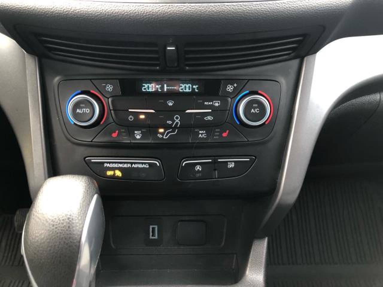 2018 Ford Escape SE / B.CAM / H.SEATS / ROOF RACK Photo14