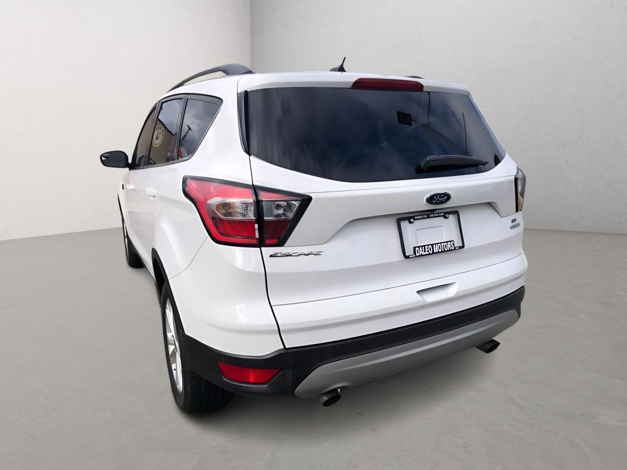 2018 Ford Escape SE / B.CAM / H.SEATS / ROOF RACK Photo22