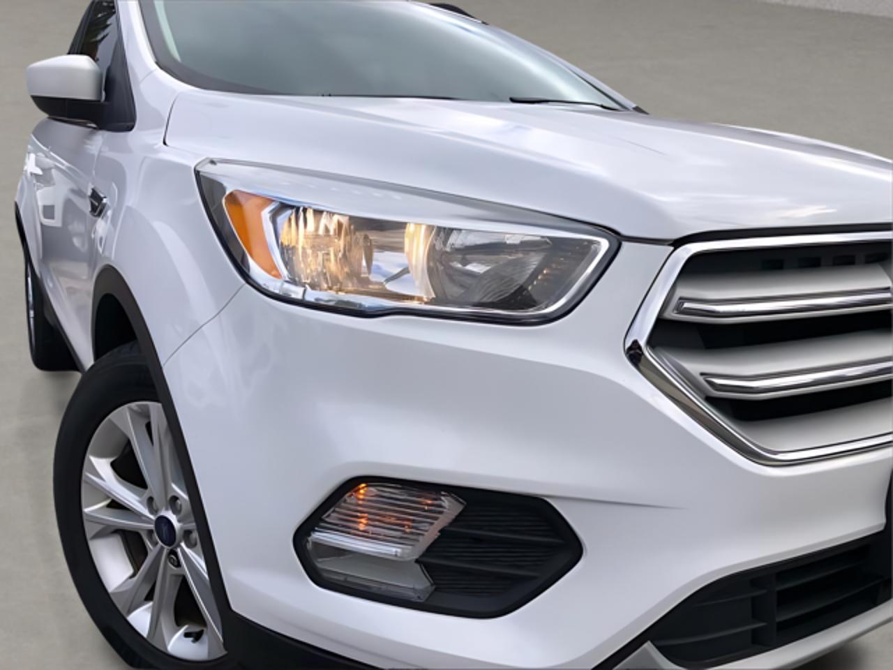 2018 Ford Escape SE / B.CAM / H.SEATS / ROOF RACK Photo2