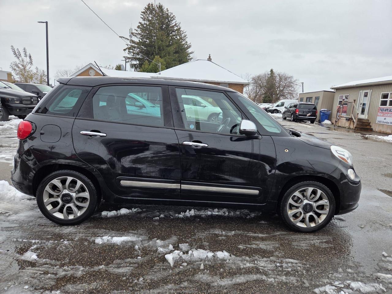 2015 Fiat 500L LOUNGE, AUTO, 4 CYL, MISFIRE, AS IS SPECIAL - Photo #5