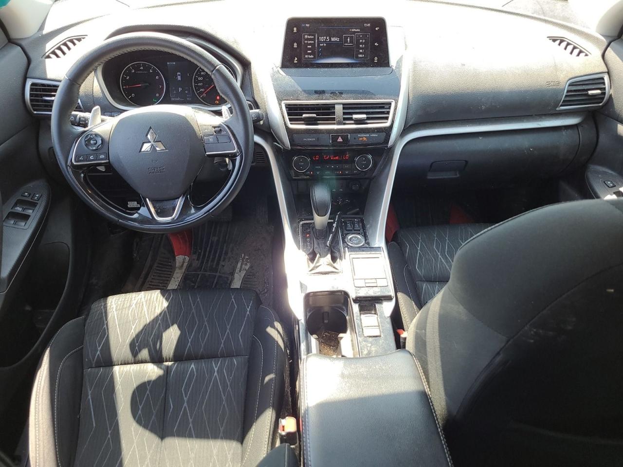 2020 Mitsubishi Eclipse Cross SE Photo