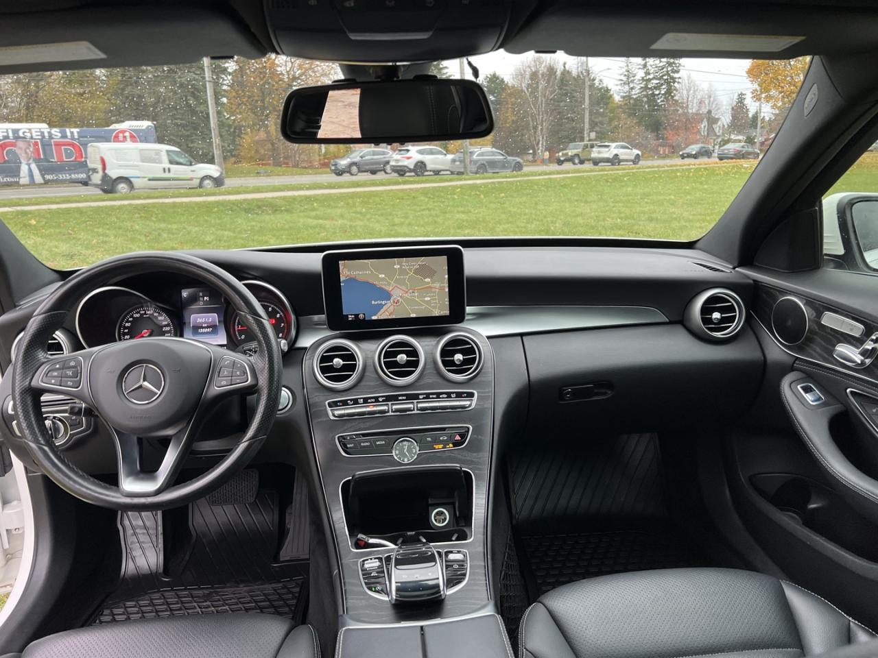 2016 Mercedes-Benz C-Class C300 Sport 4MATIC *Navigation / AMG Pkg / Clean CarFax - Photo #14