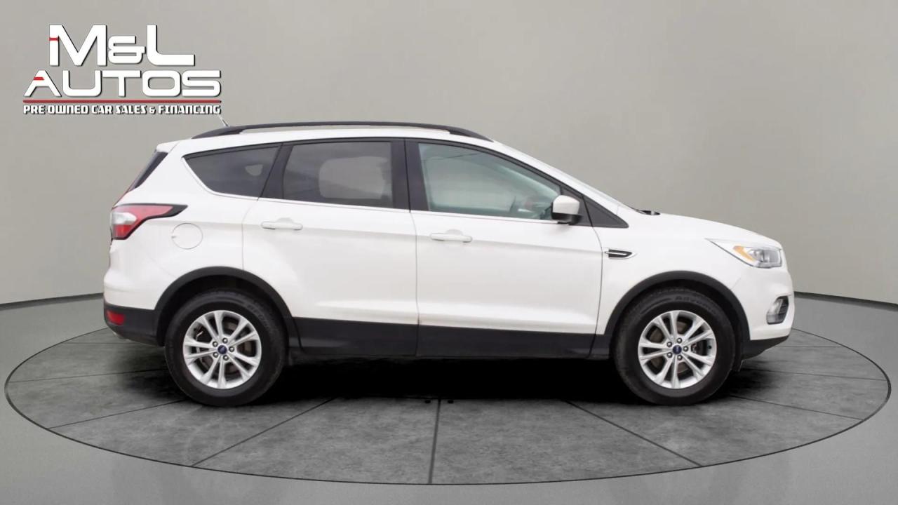 2018 Ford Escape SEL 4WD - Photo #4