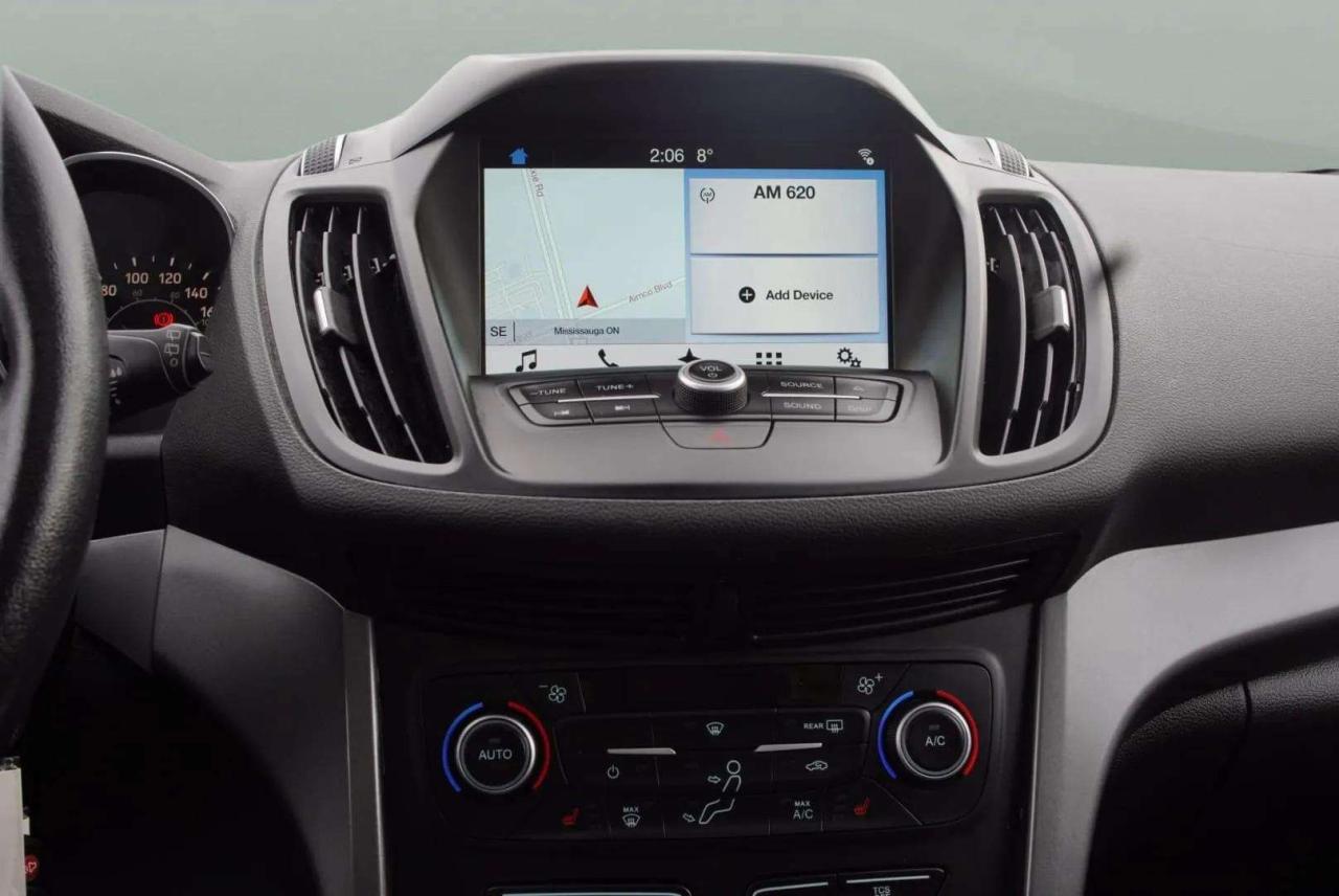 2018 Ford Escape SEL 4WD - Photo #15