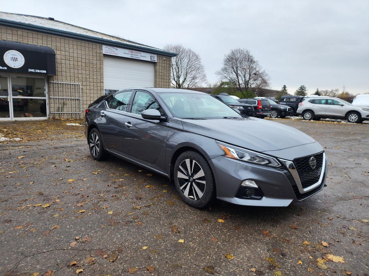 2019 Nissan Altima SV l Clean Carfax l Mint Condition l AWD - Photo #3