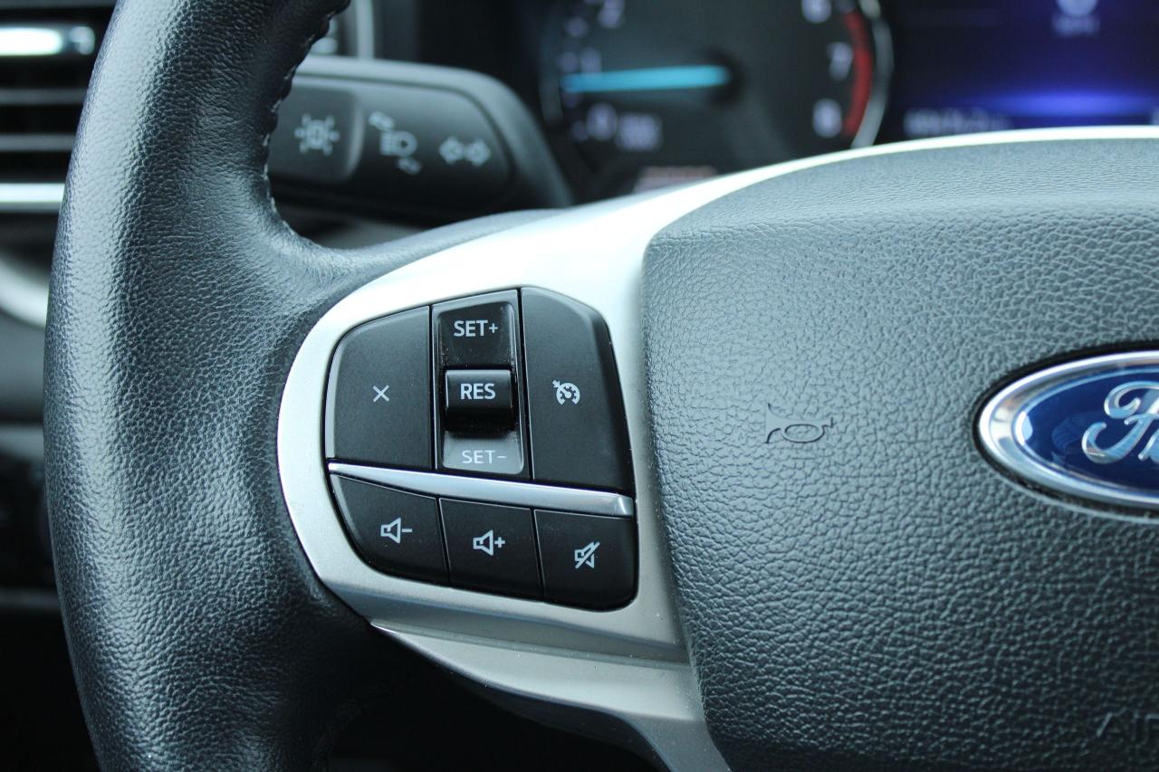2023 Ford Explorer XLT 4WD - Photo #10