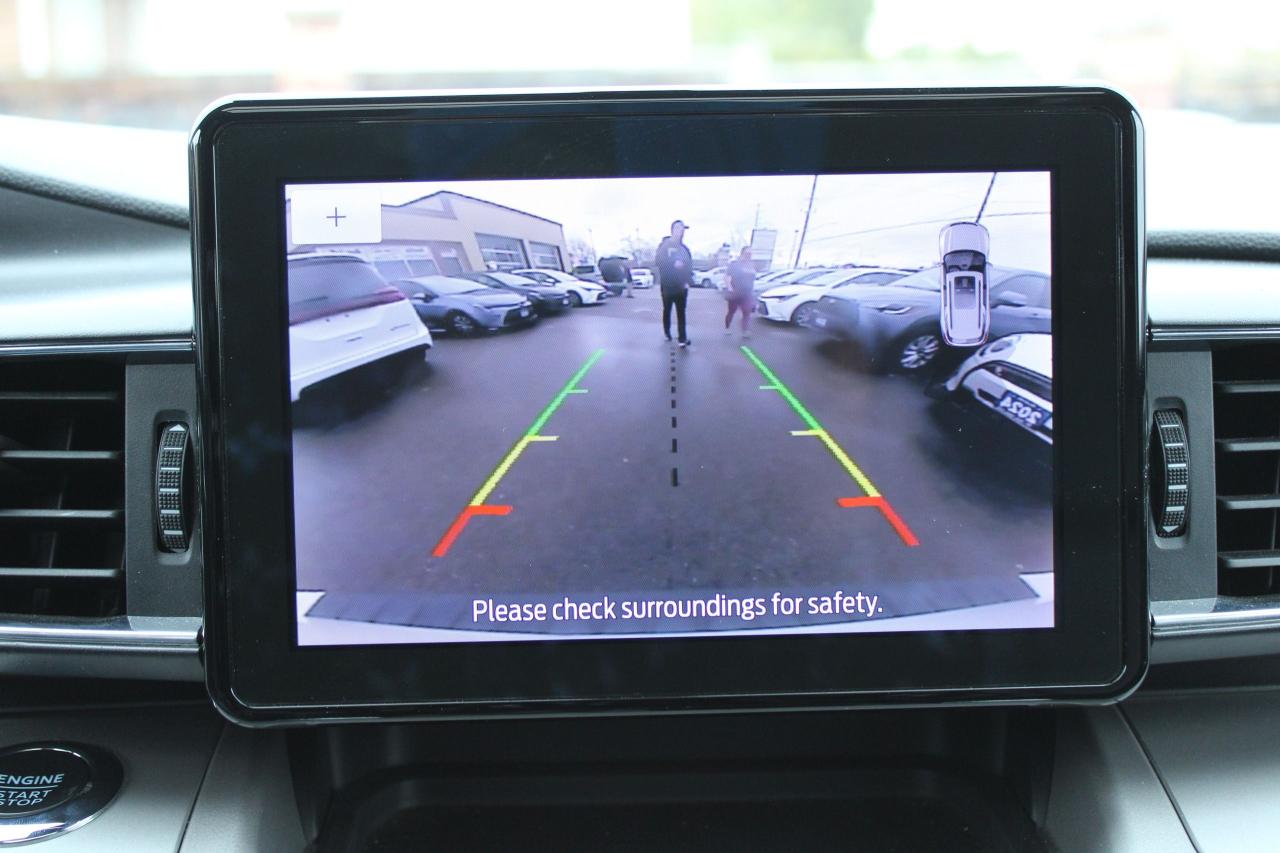 2023 Ford Explorer XLT 4WD - Photo #14