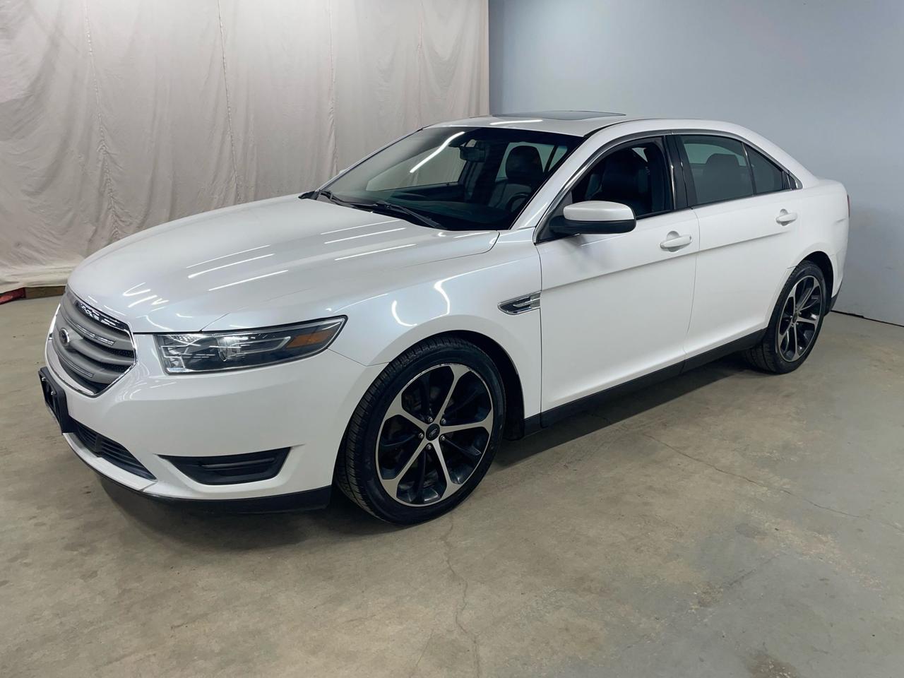 2014 Ford Taurus SEL