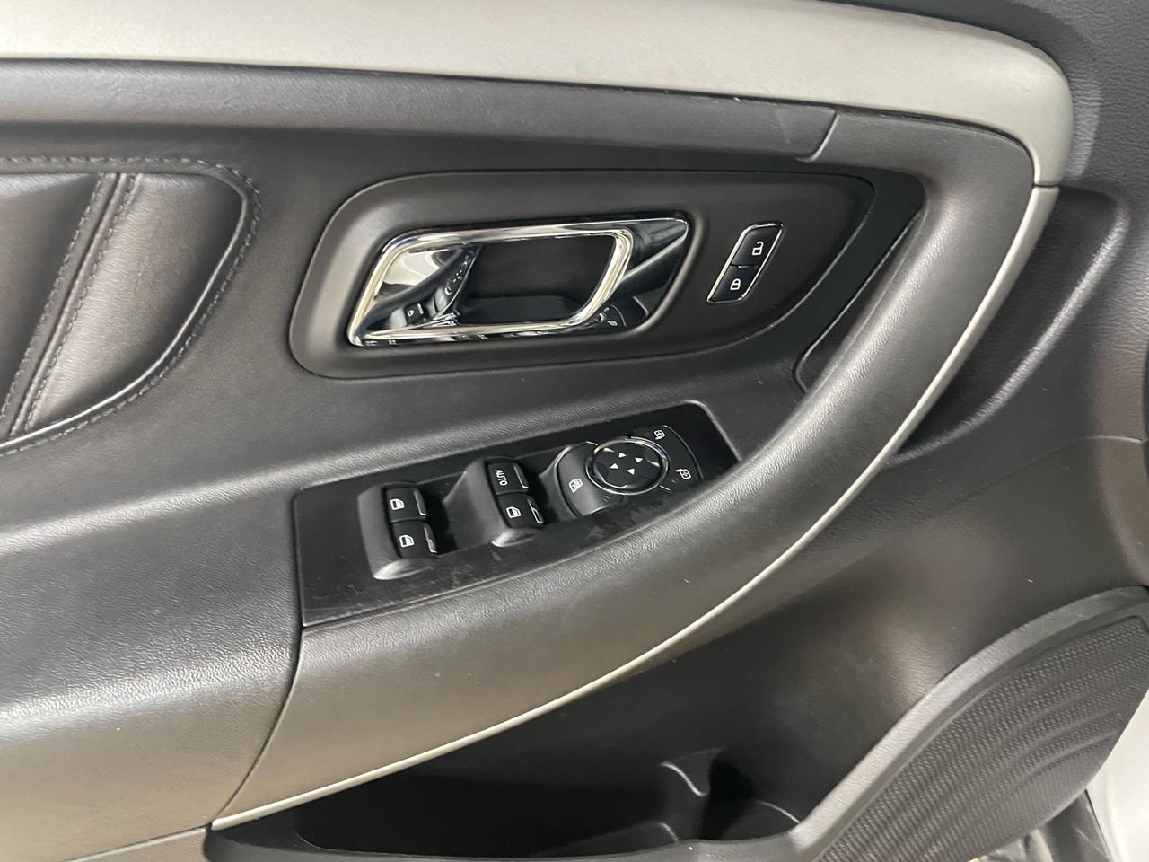 2014 Ford Taurus SEL