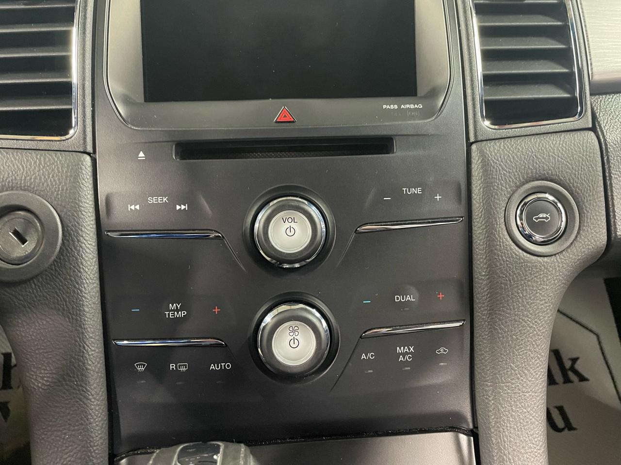 2014 Ford Taurus SEL