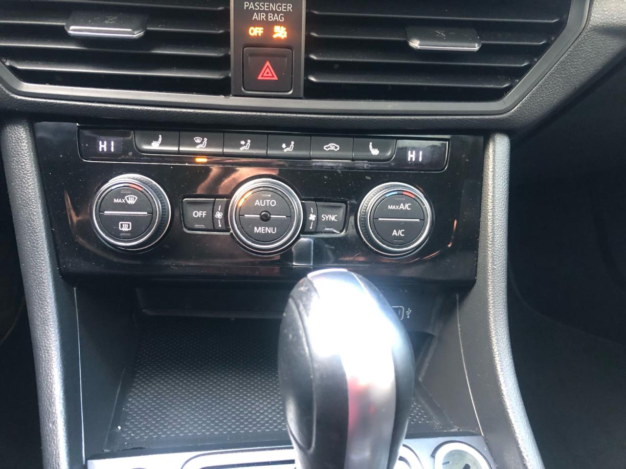 2020 Volkswagen Jetta Highline / MOONROOF / H.SEAST / B.CAM / LEATHER