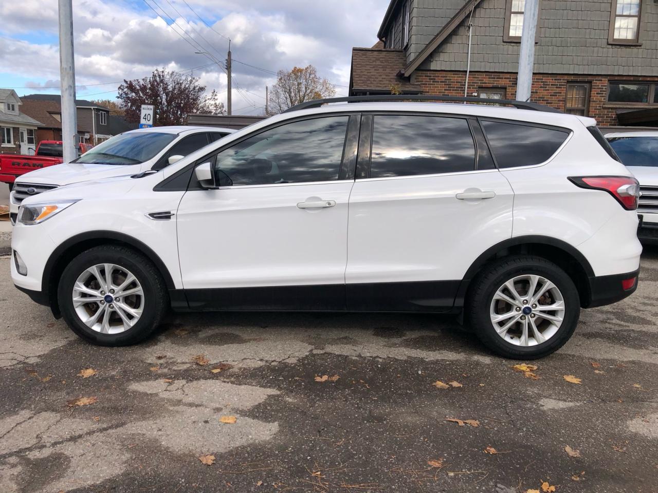 2018 Ford Escape SE / B.CAM / H.SEATS / ROOF RACK