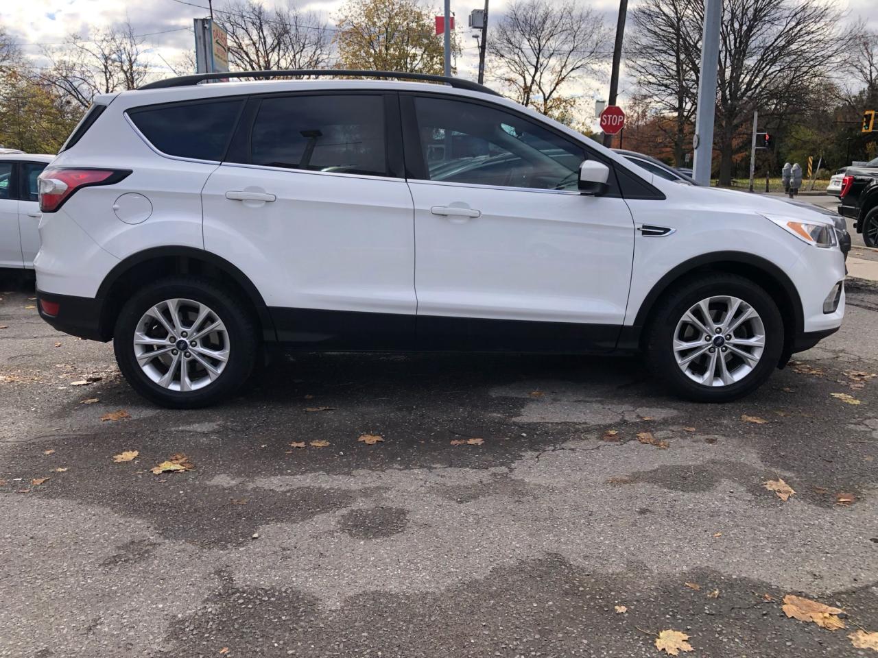 2018 Ford Escape SE / B.CAM / H.SEATS / ROOF RACK