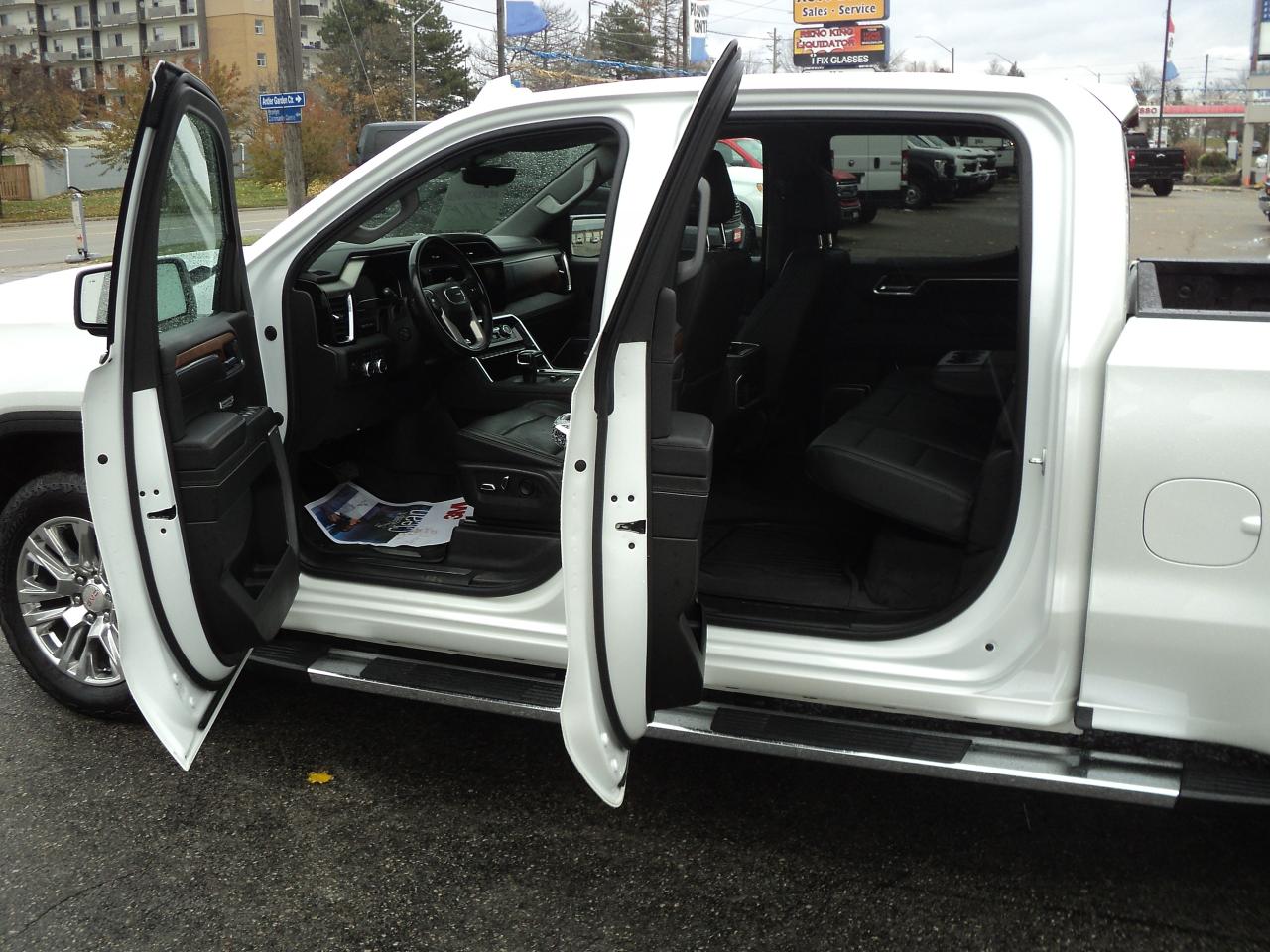 2022 GMC Sierra 1500 Denali CrewCab 4WD 3.0L6cylDiesel 6'7"Box - Photo #9