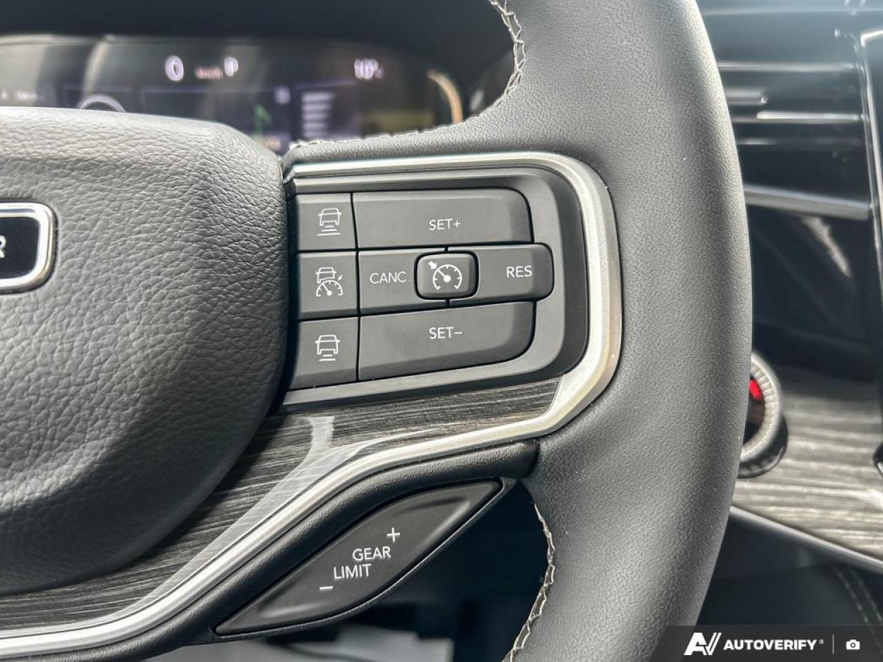 2022 Lincoln Navigator RESERVE / PANO ROOF / NO ACCIDENTS / LOADED - Photo #19