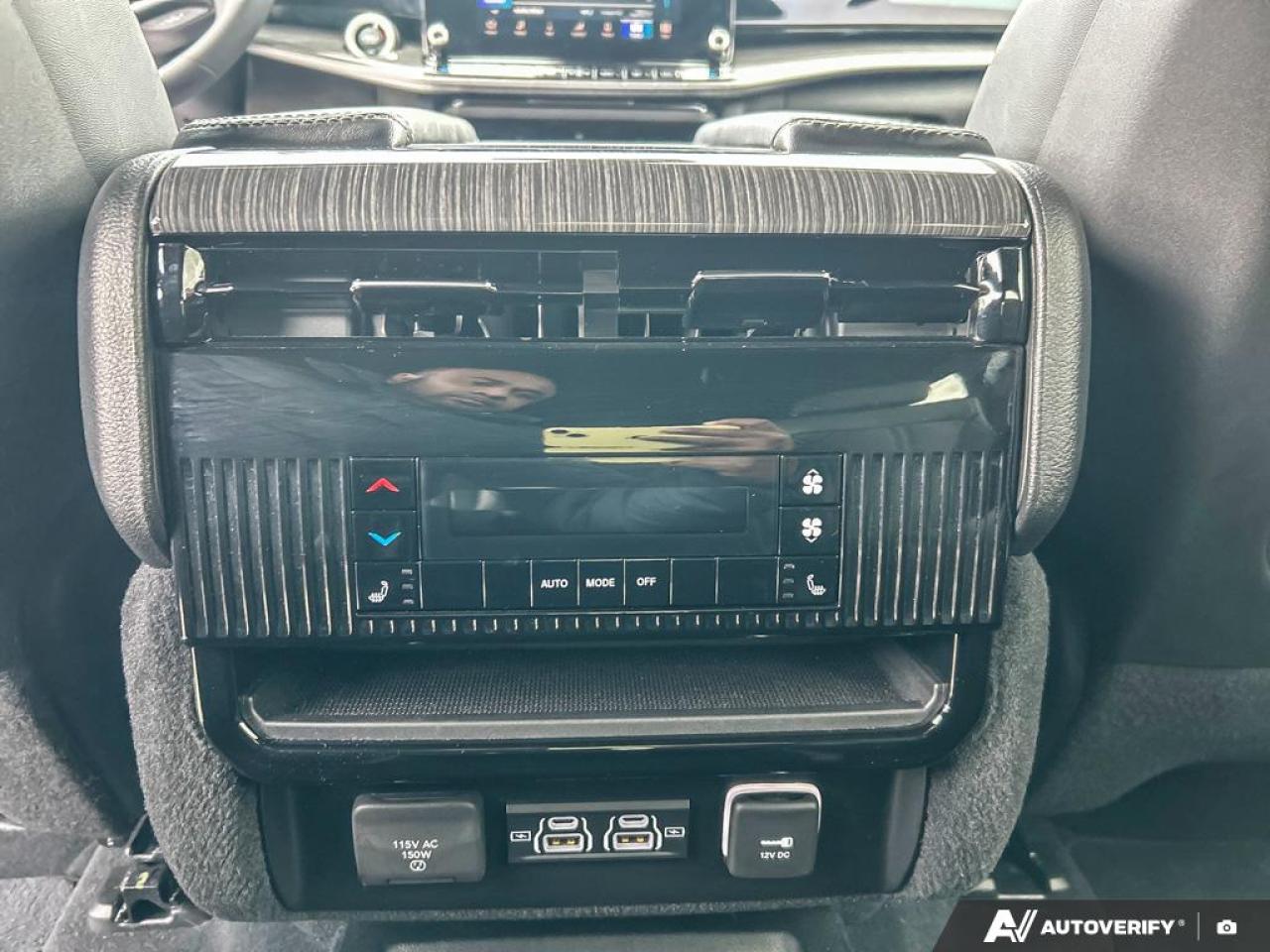 2022 Lincoln Navigator RESERVE / PANO ROOF / NO ACCIDENTS / LOADED - Photo #13