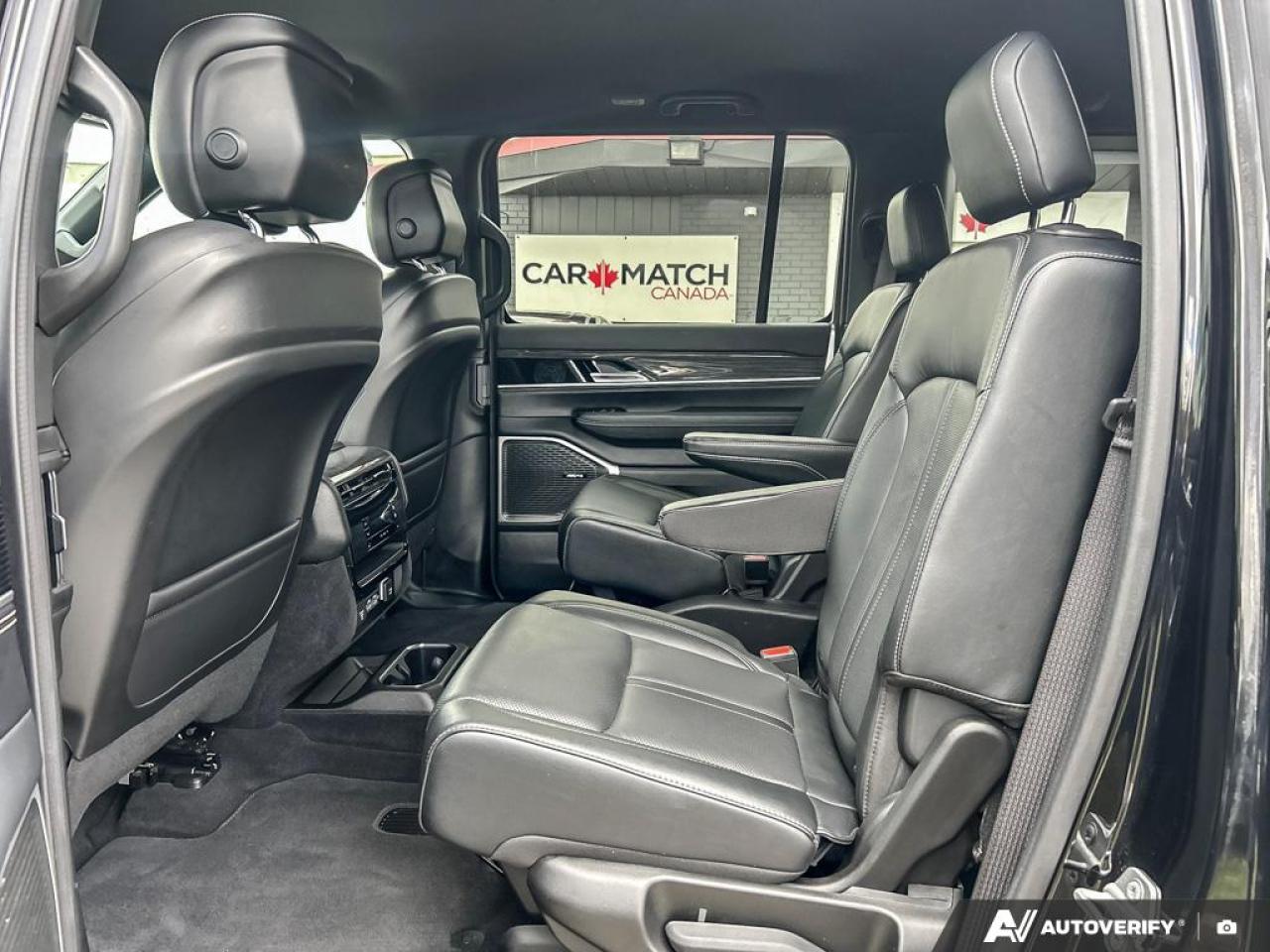 2022 Lincoln Navigator RESERVE / PANO ROOF / NO ACCIDENTS / LOADED - Photo #11