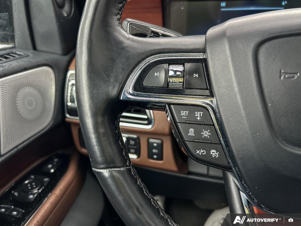 2022 Lincoln Navigator RESERVE / PANO ROOF / NO ACCIDENTS / LOADED Photo