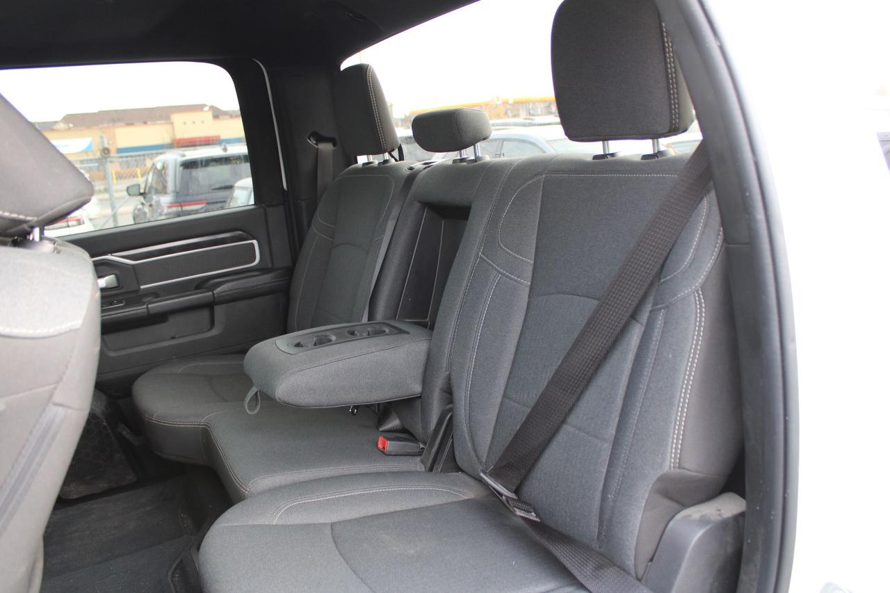 2023 RAM 3500 Big Horn - Photo #17