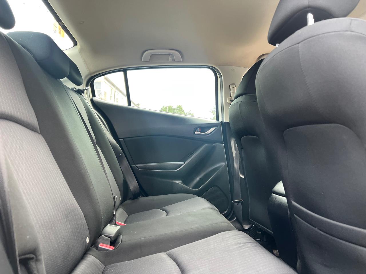 2014 Mazda MAZDA3 4dr Sdn Auto GX-SKY-Extra Clean &MORE! - Photo #14