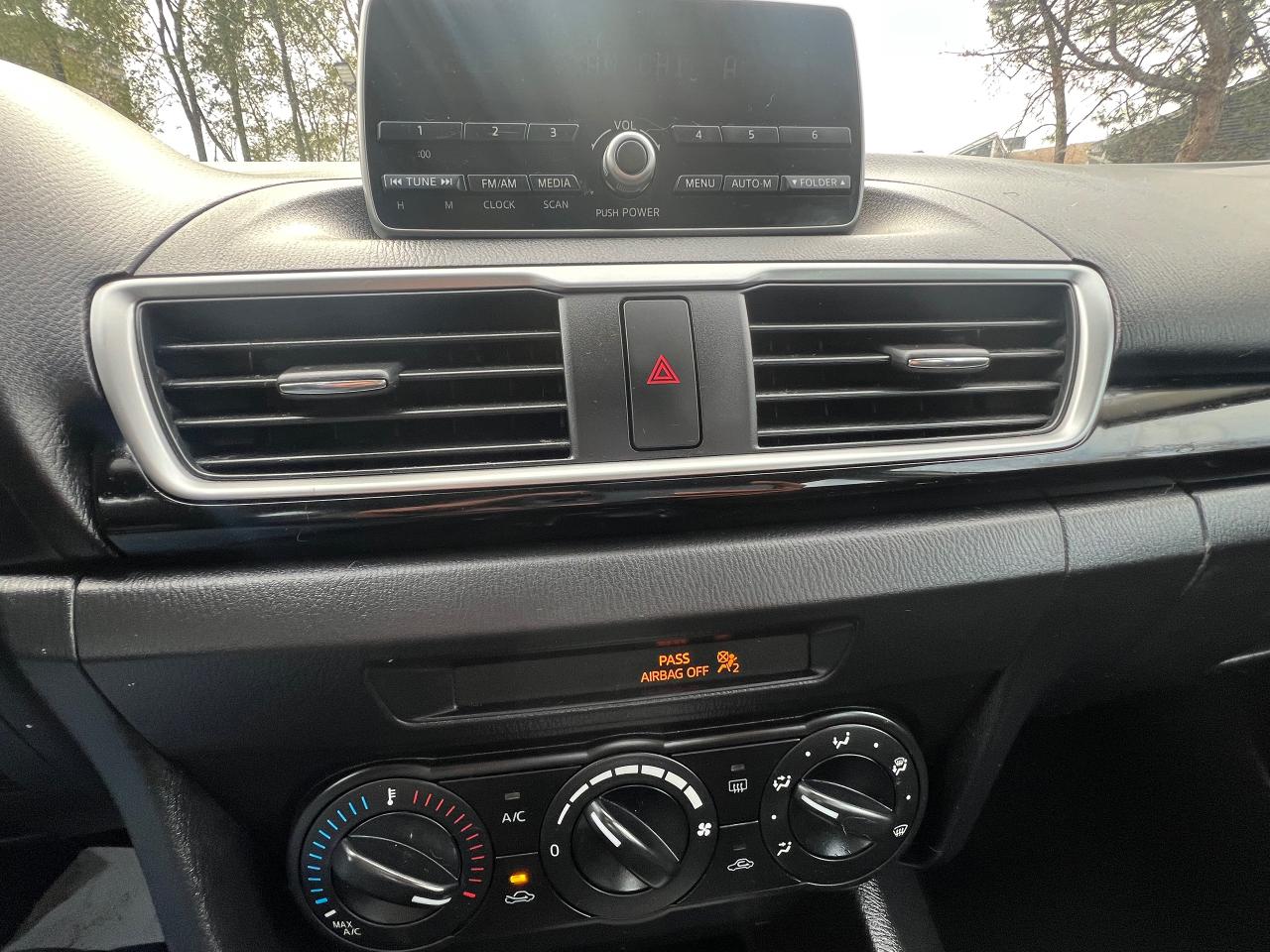 2014 Mazda MAZDA3 4dr Sdn Auto GX-SKY-Extra Clean &MORE! - Photo #24