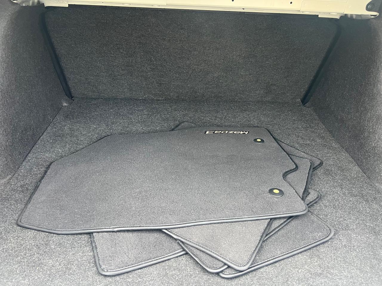 2014 Mazda MAZDA3 4dr Sdn Auto GX-SKY-Extra Clean &MORE! - Photo #13