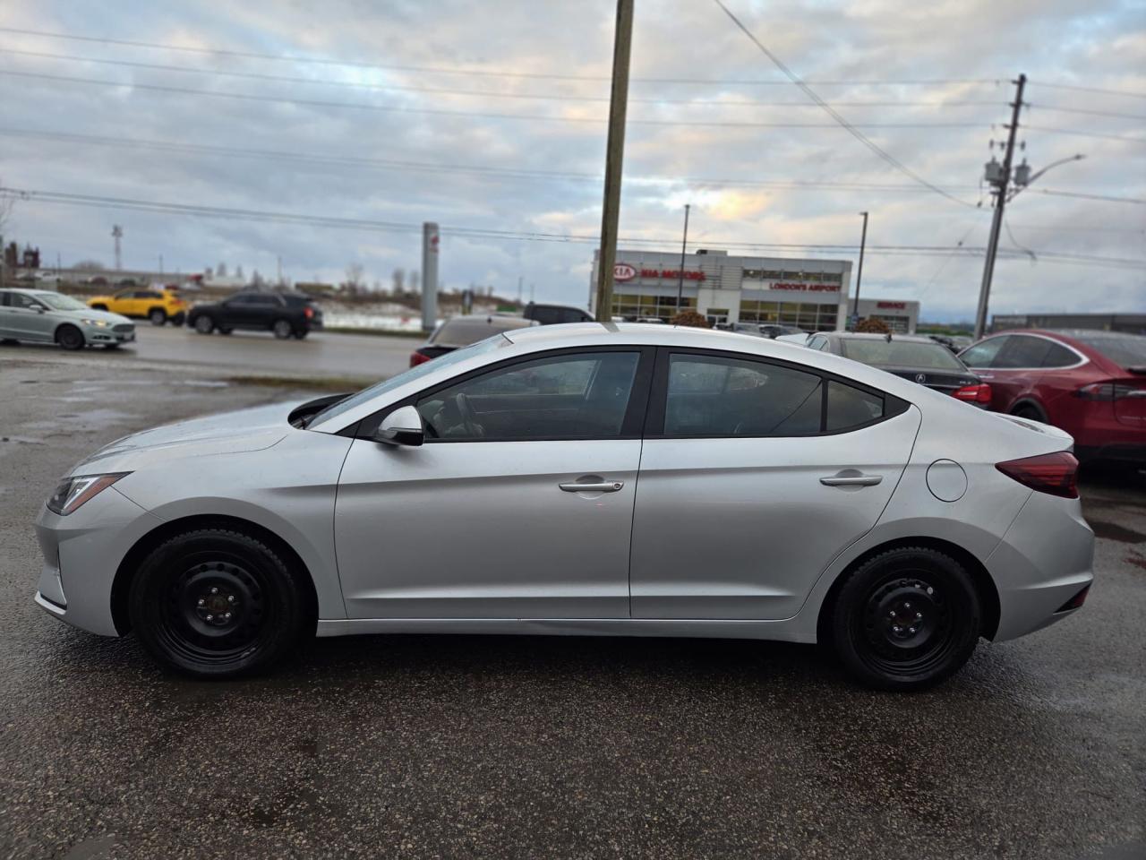 2019 Hyundai Elantra PREFERRED, AUTO, 4 CYL, 184KMS, CERTIFIED - Photo #2