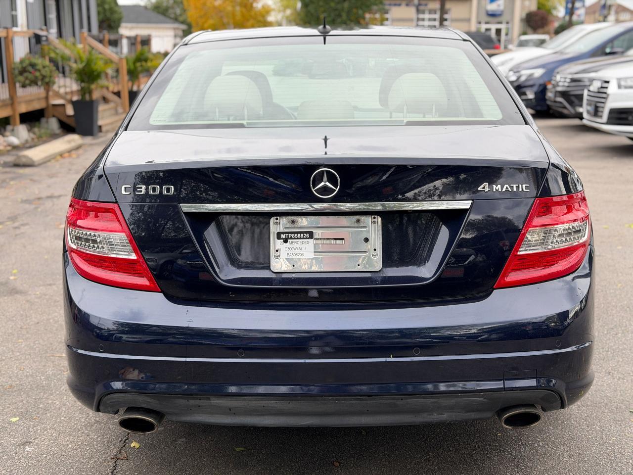 2011 Mercedes-Benz C-Class C 300 - Photo #11