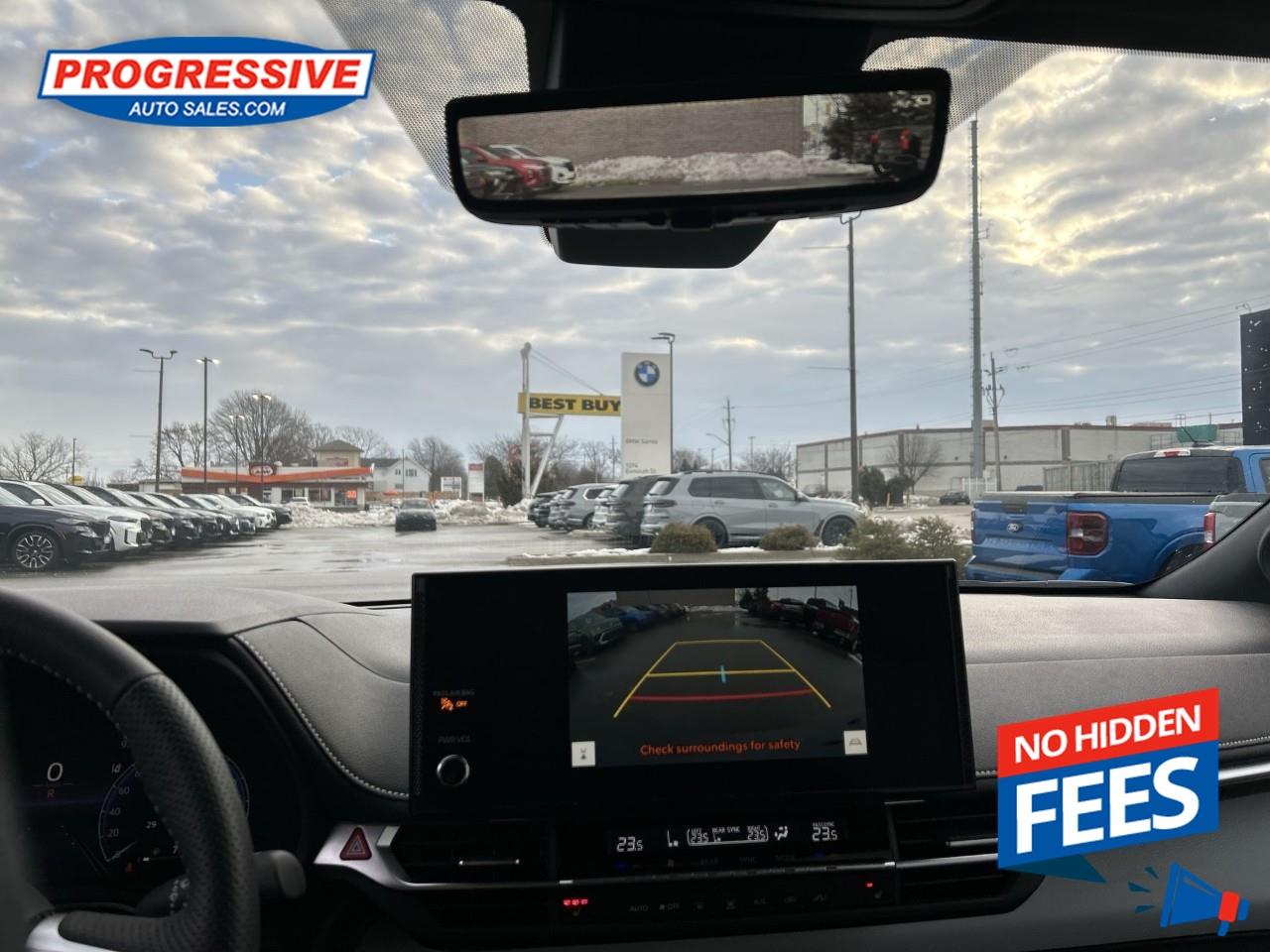 2025 Toyota Sienna LE 8-Passenger Photo