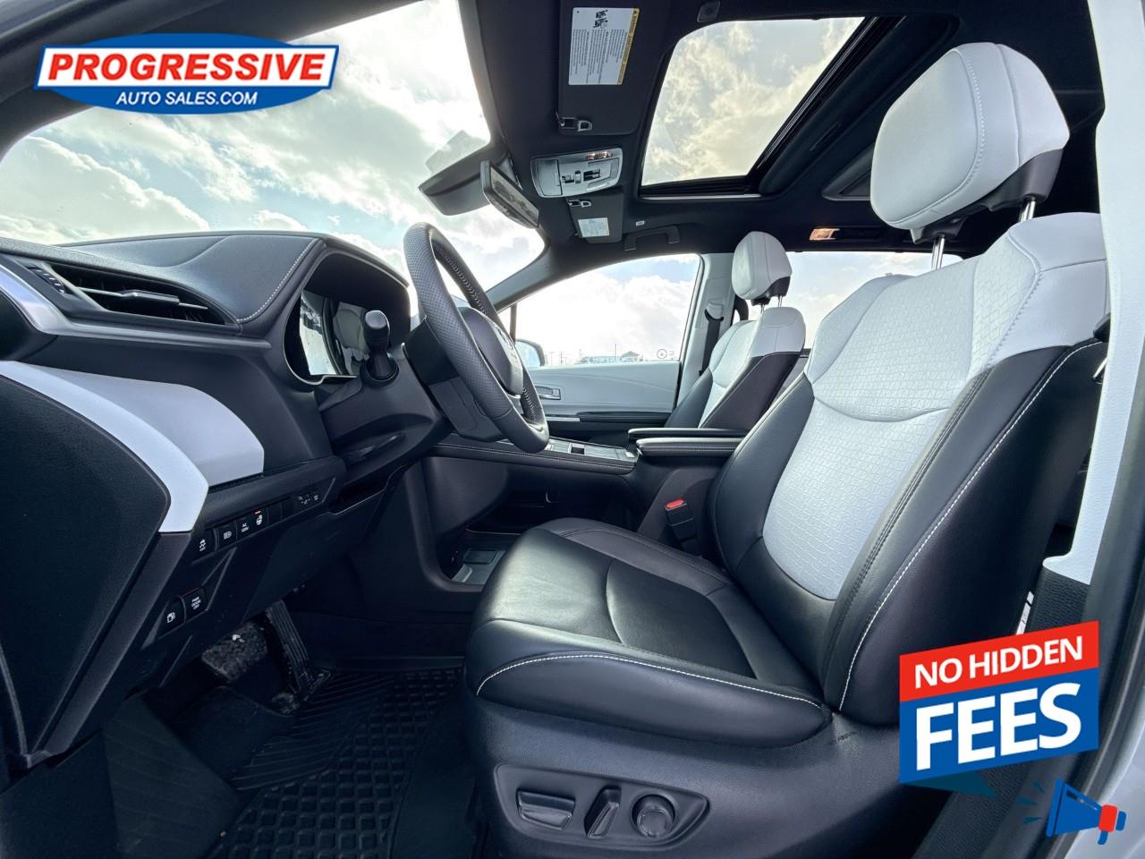 2025 Toyota Sienna LE 8-Passenger Photo