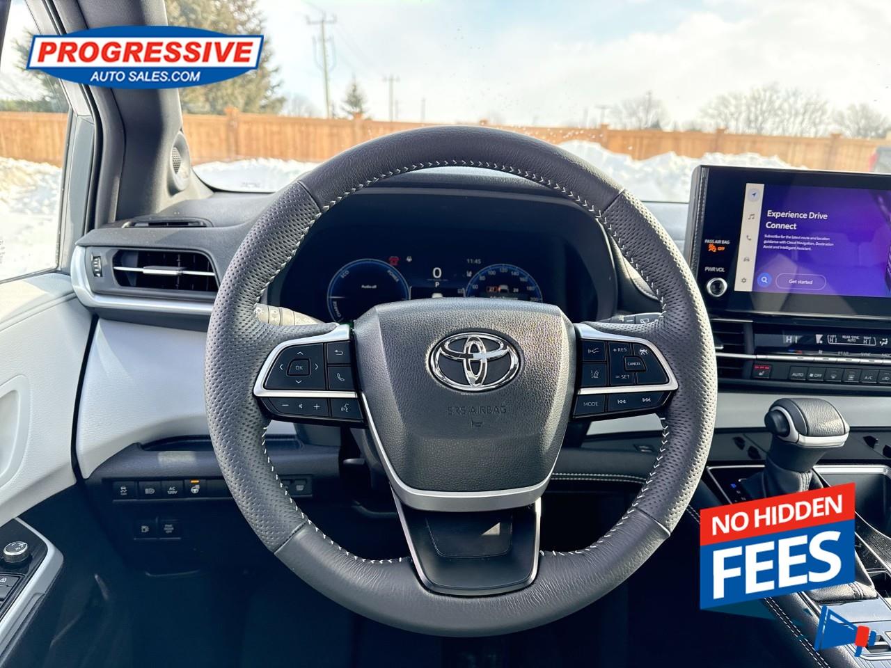 2025 Toyota Sienna LE 8-Passenger Photo