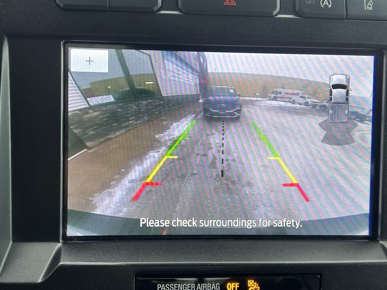 2020 Ford F-150 Lariat 4X4, HEATED SEATS, NAV, MOONROOF, BACK UP CAM!! Photo