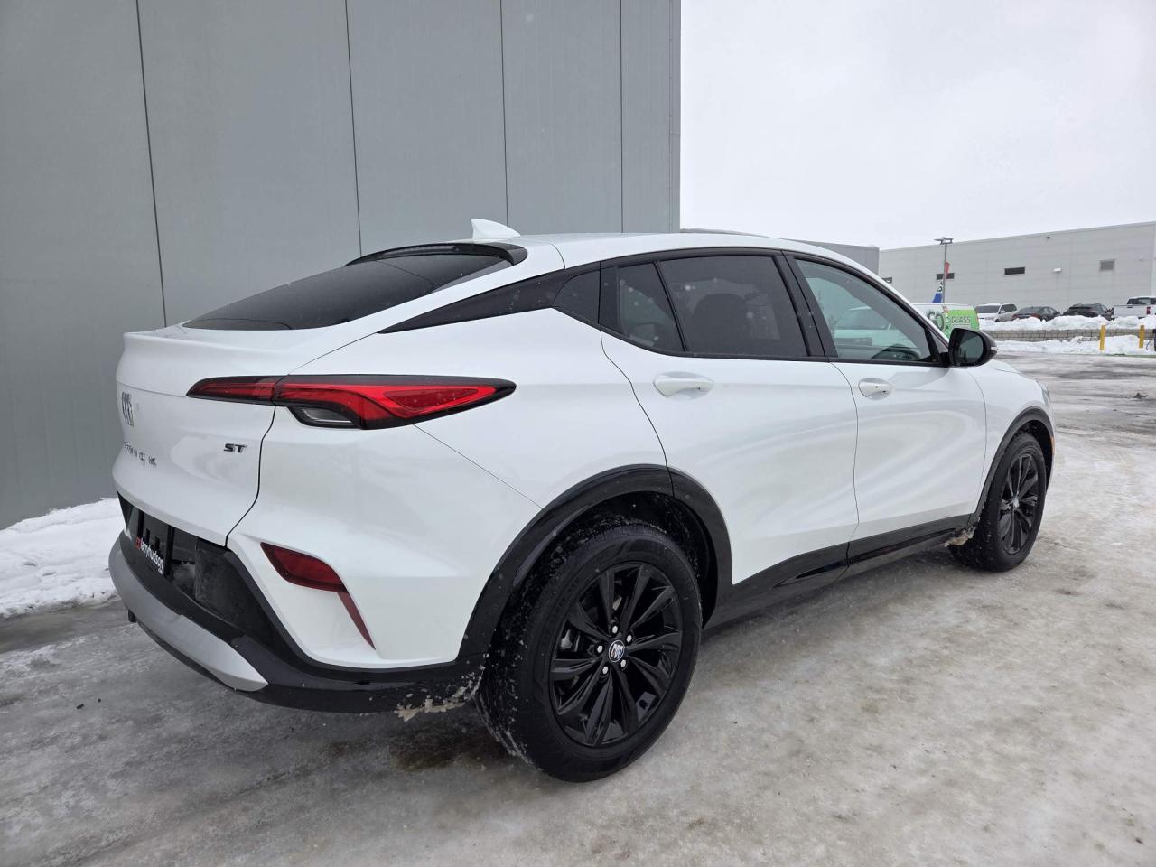 2024 Buick Envista Sport Touring One Owner | Convenience Package | 18" Wheels Photo