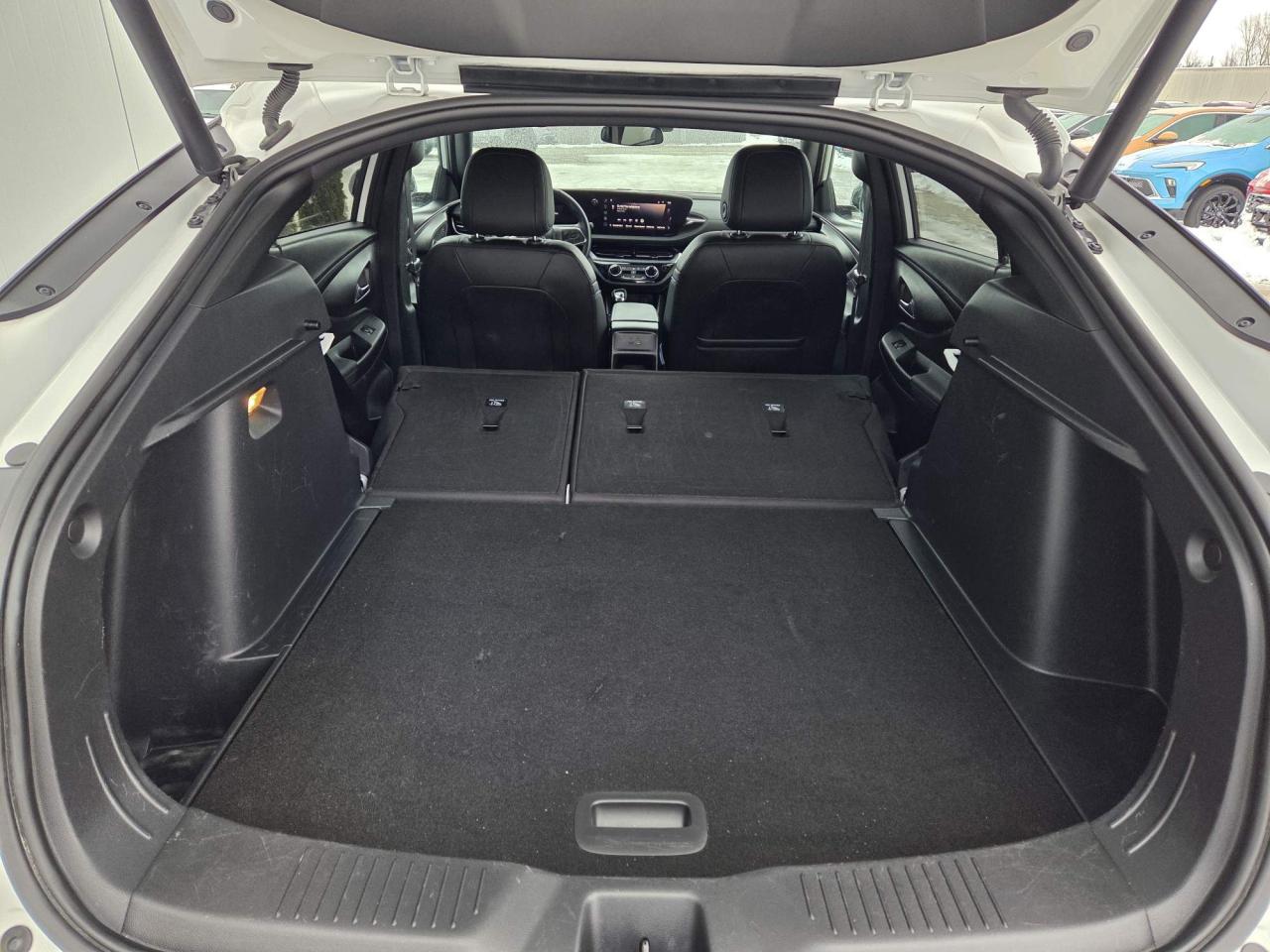 2024 Buick Envista Sport Touring One Owner | Convenience Package | 18" Wheels Photo